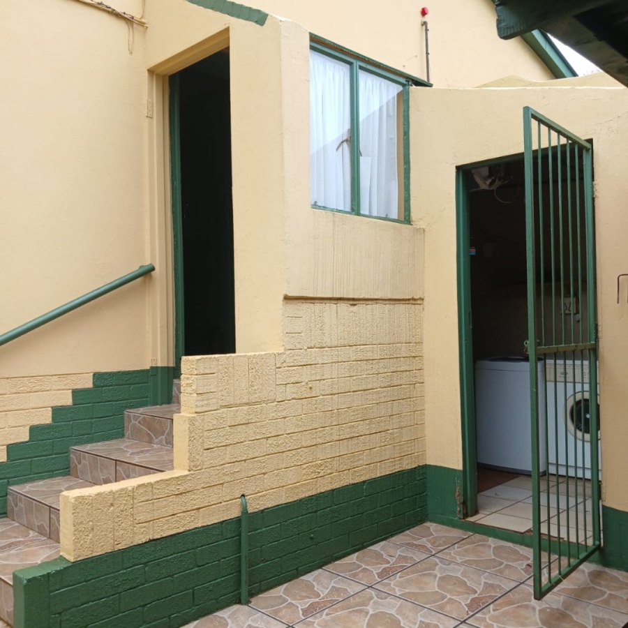 4 Bedroom Property for Sale in Zeerust North West